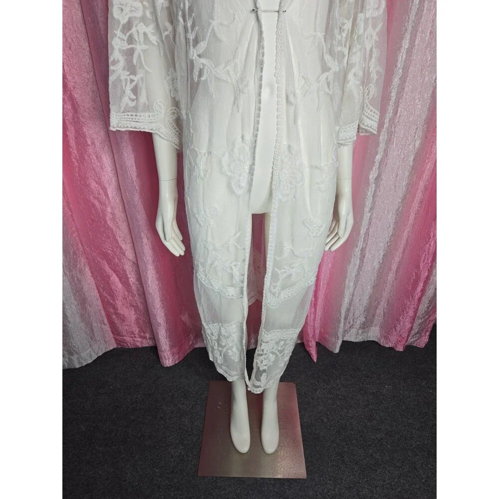 Mi Ami White Floral Lace Open Beach  Kimono Robe Boho Coverup Size Large